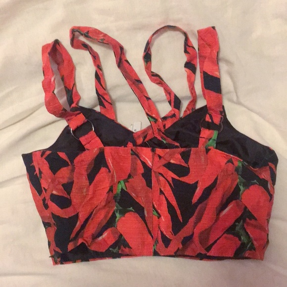 NEVER WORN TOPSHOP CROP TOP PEPPER PRINT - Picture 4 of 5